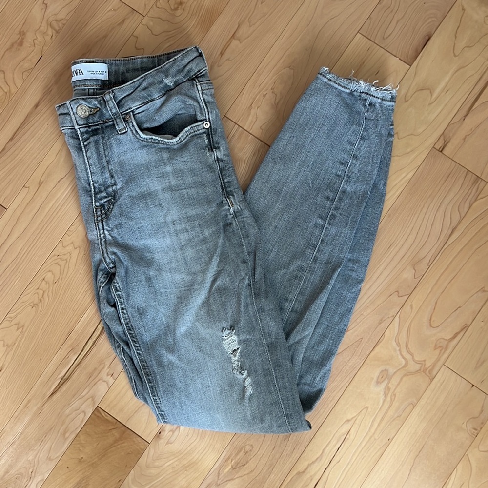 Zara Grey Wash High Rise Skinny Jeans Size 4